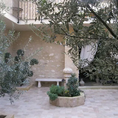 Guest house Jim Cosy & Saint-Hilaire-d'Ozilhan